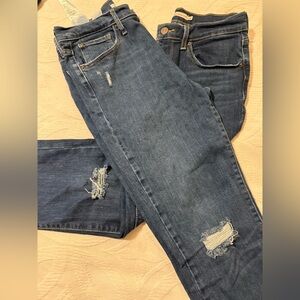 Levi’s Women 724 High Rise Straight Cropped Distressed Dark Wash size 28 and 29